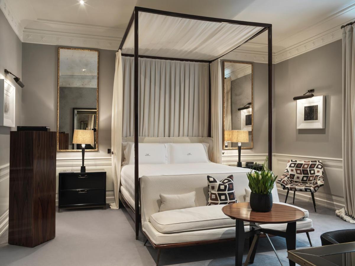J.k. Place - The Leading Of The World Hotel Rom